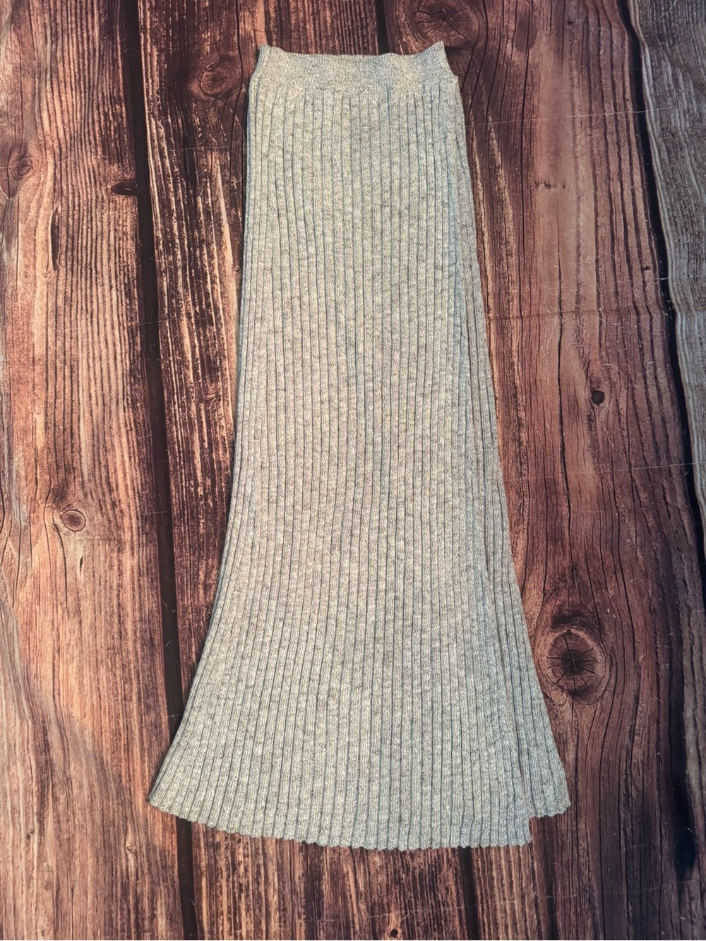 Gorgeous Free People gray-taupe ribbed knit maxi skirt size XS